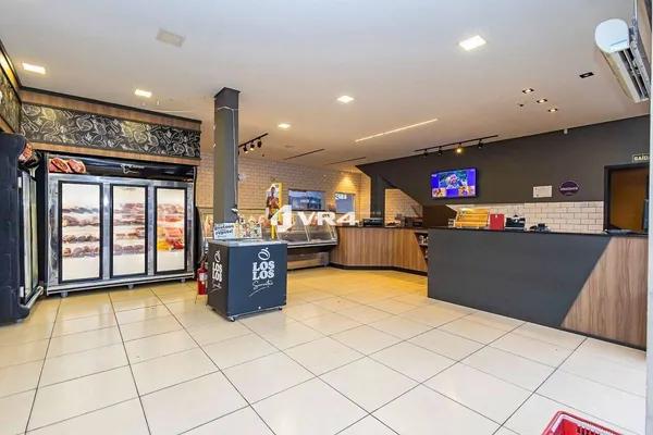 Açougue à venda | Casa de Carnes | Rua com Alto Fluxo | Ponto Comercial com Porteira Fechada por R$ 230.000 - Seminário - Curitiba/PR