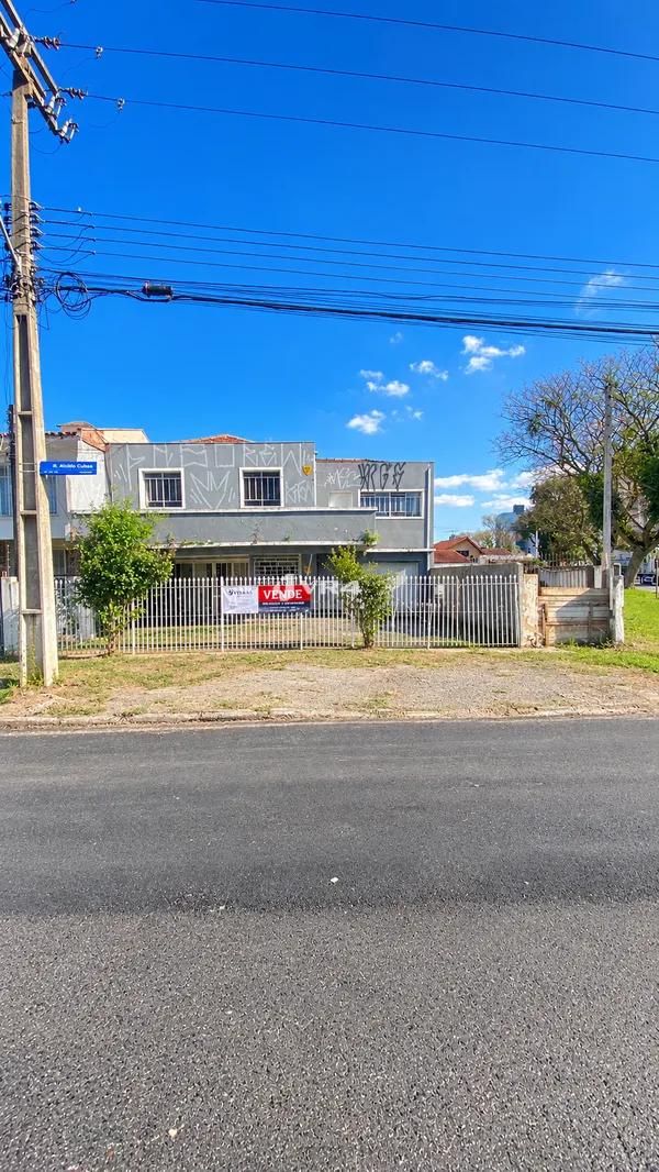 Terreno ZR4 à Venda no Novo Mundo | 385m² | Potencial para Projeto Residencial e Investimento em Curitiba