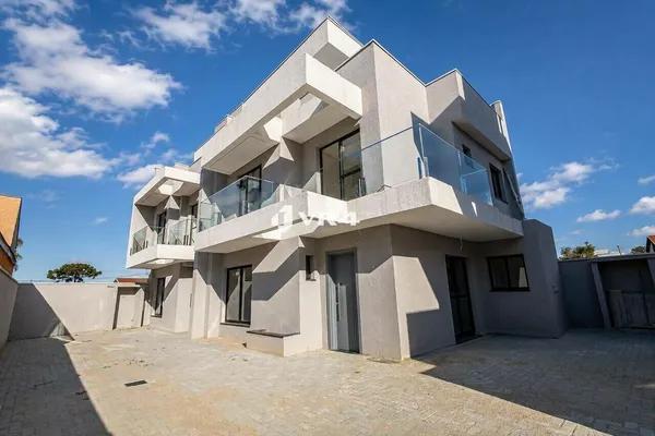 Sobrado à venda, 119 m² por R$ 699.900,00 - Uberaba - Curitiba/PR