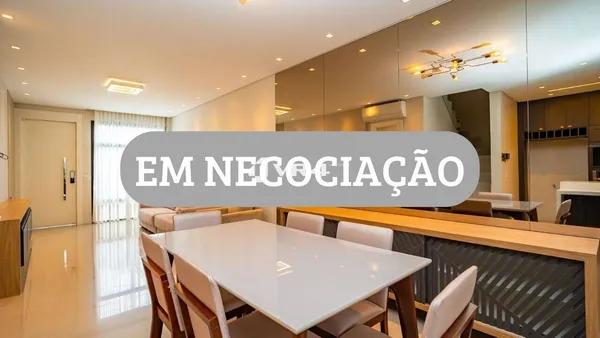 Sobrado com 3 suítes a venda no Juvevê