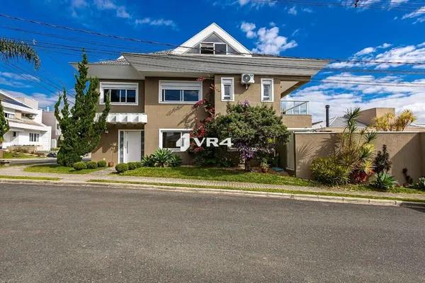 Casa em condomínio com 3 quartos à venda, localizado no Fazendinha, 257 m² por R$ 2.250.000 - Curitiba/PR